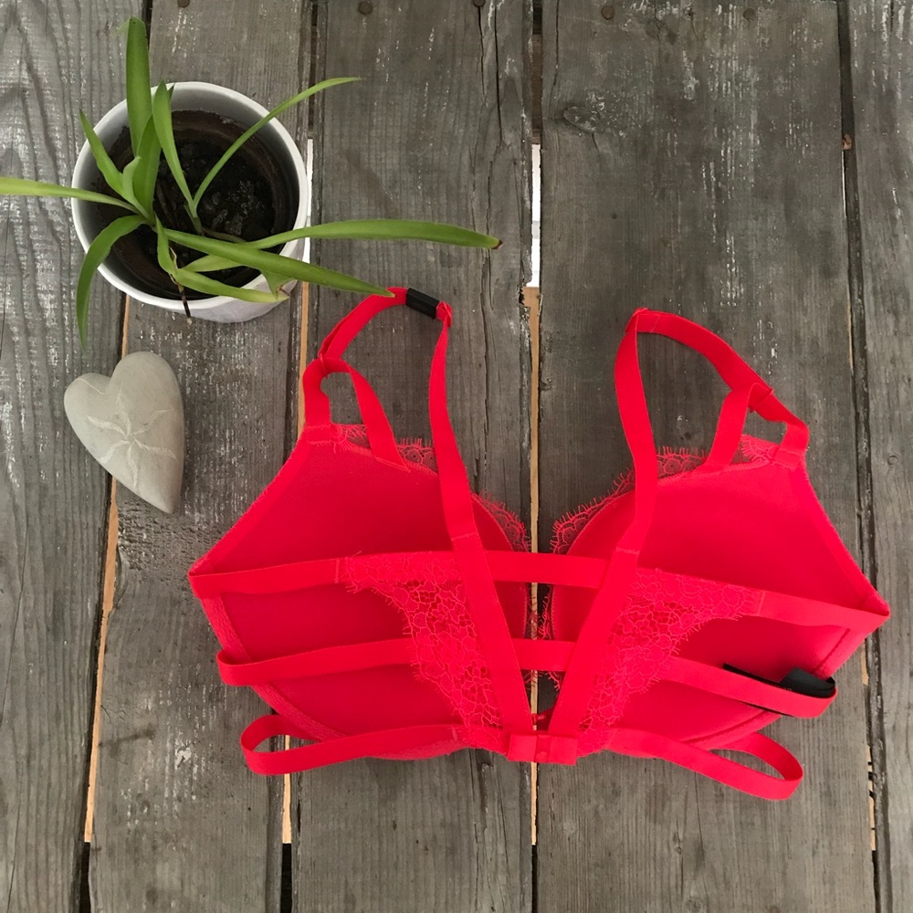 ‼️SOLD‼️Strappy Eyelash Lace Push-up Bra 32DD - Picture 2 of 5